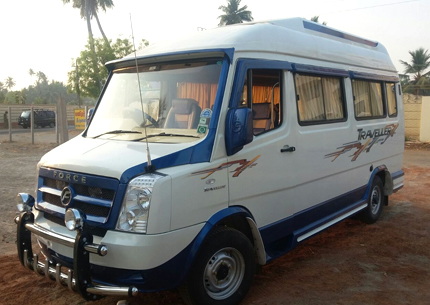 innova crysta in trichy