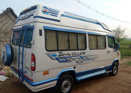 innova crysta in trichy