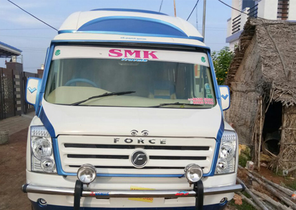 innova crysta in trichy